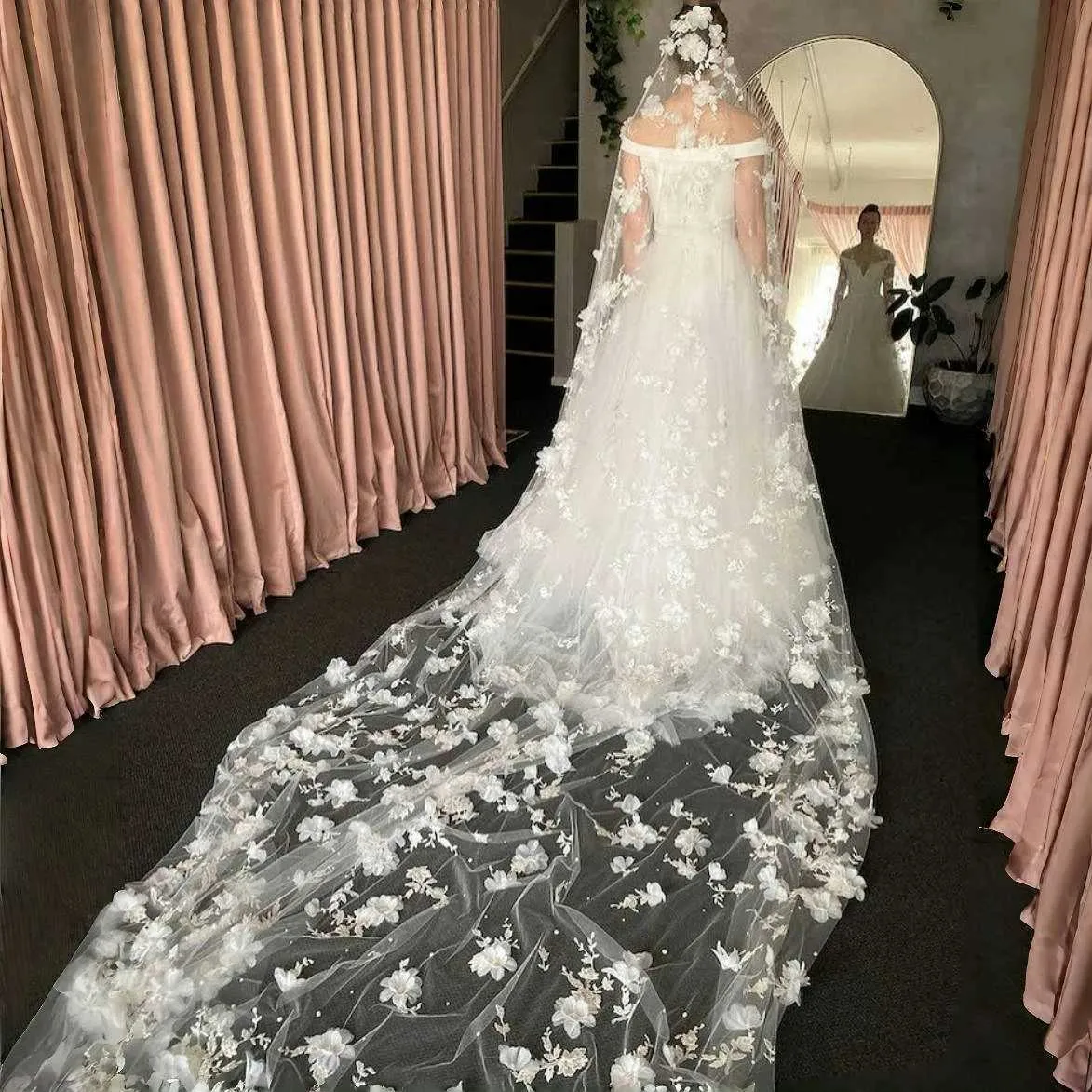 Hair Jewelry Super Pearls Beaded Wedding Veil 3D Flowers Long Cathedral Soft Bridal Illusion With Comb Bride Accessories_voghion.com