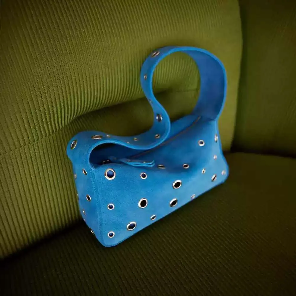 Sac à main en daim de créateur rétro à bandoulière avec rivets, couleur unie, sac à aisselle tendance_voghion.com
