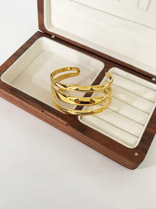 Brazalete ancho de tres capas GHIDBK de acero inoxidable con baño de PVD en oro macizo y sin deslustre, banda plana minimalista_voghion.com