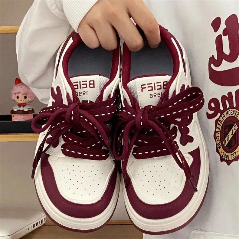 Women Platform White Lace Up Skateboard Flat Outdoor Comfortable Running Shoes Tennis Jogging Sneakers atos De Mujer_voghion.com