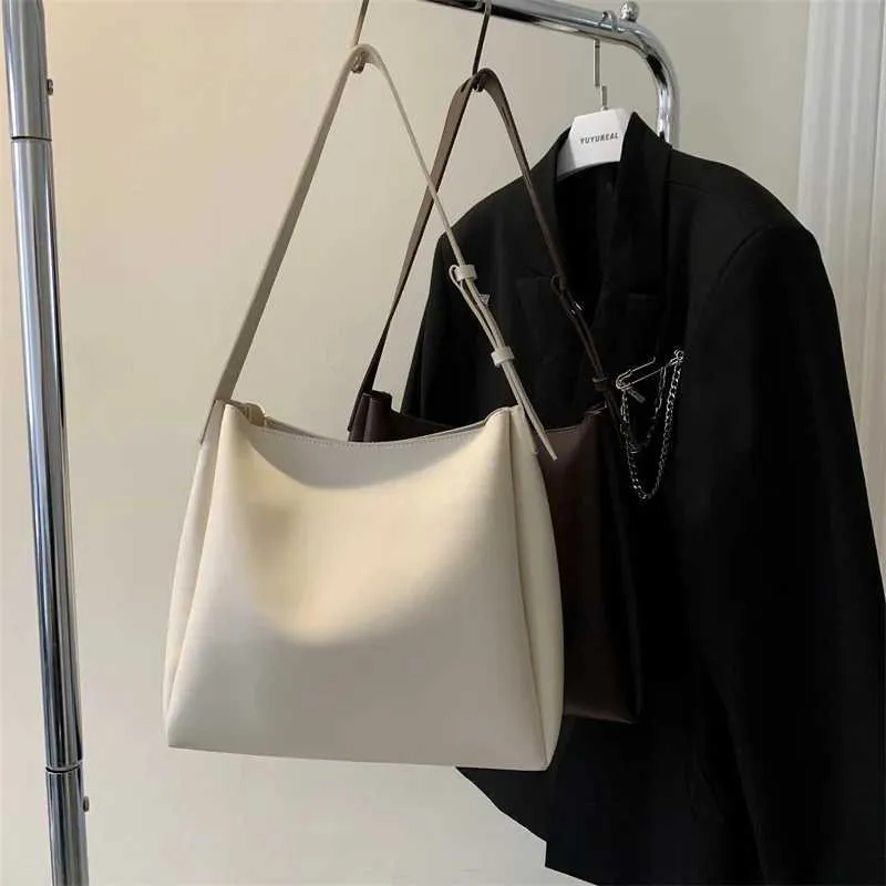 Sac à main et portefeuille en cuir tendance 2024 pour femme, simple, grande capacité, bandoulière, Y241011_voghion.com