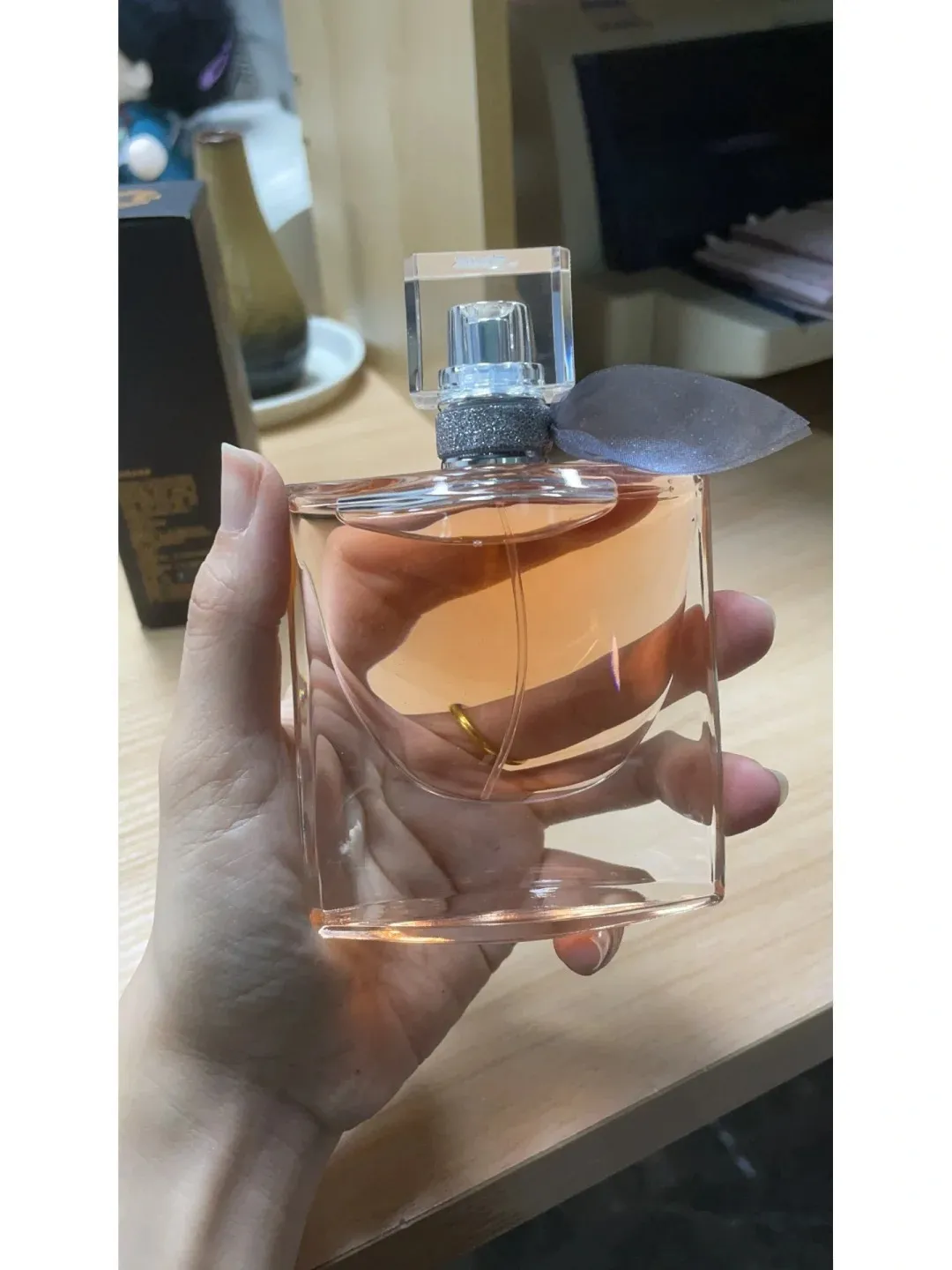 LA VIE EST BELLE Damenduft, Eau de Parfum, Kölnisch Wasser, Body Mist Spray, 75 ml, EDP, Damenduft, langanhaltend, angenehm, am besten_voghion.com