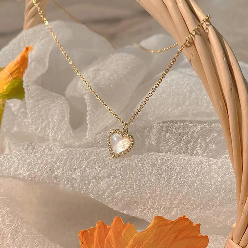Collane con ciondolo Collana a forma di cuore color oro per donna Catene in acciaio inossidabile lucido estetico Coquette Choker Jewelry_voghion.com