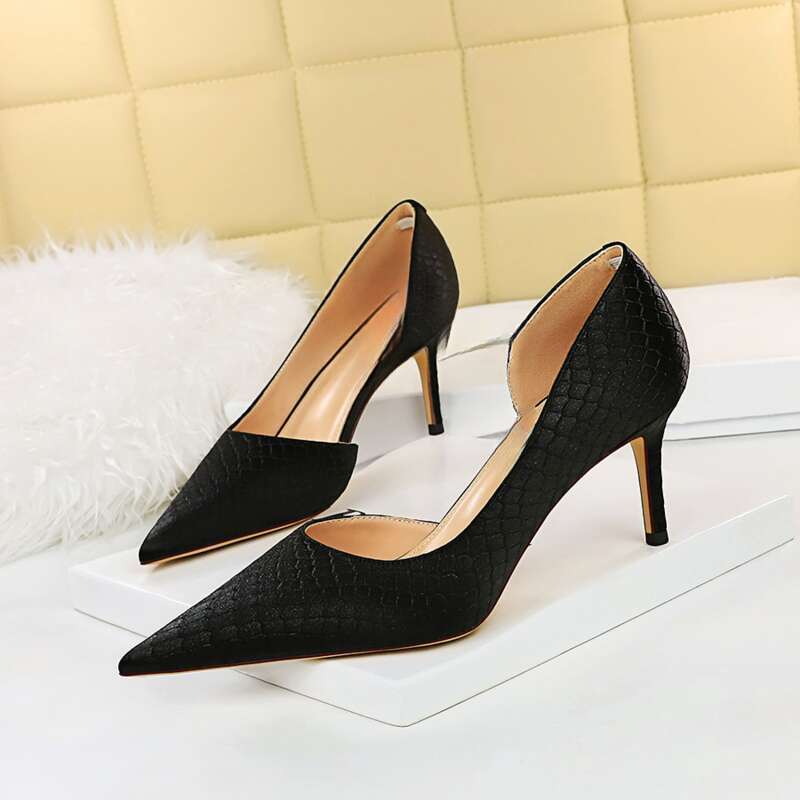 Innen und außen reines Leder spitzer Kopf Temperament Französisch feine High Heel Damenschuhe_voghion.com