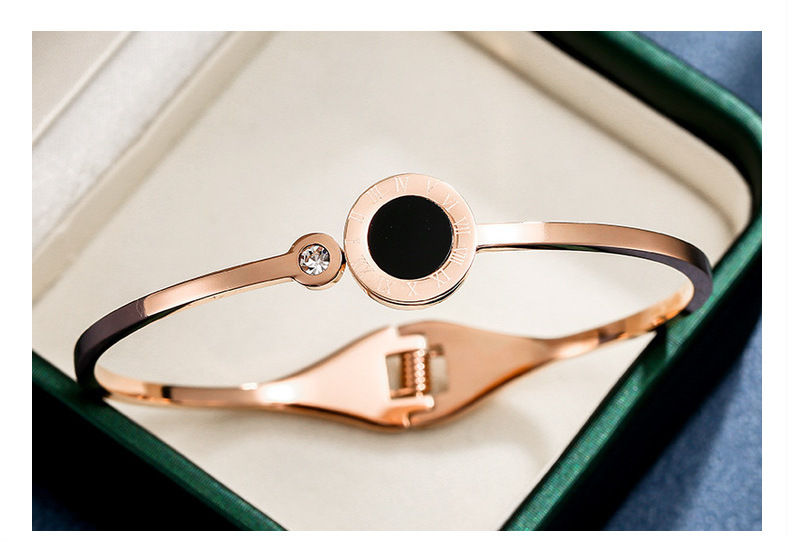 Minimalist Four Leaf Clover Bracelet In Titanium Steel Rose Gold_voghion.com