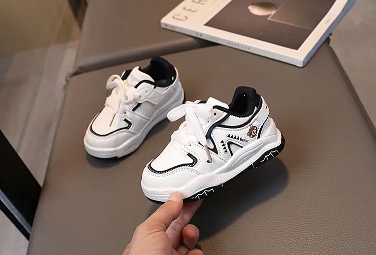 Baskets antidérapantes pour enfants, chaussures de sport mignonnes en forme d'ours, chaussures décontractées en cuir PU pour garçons et filles_voghion.com