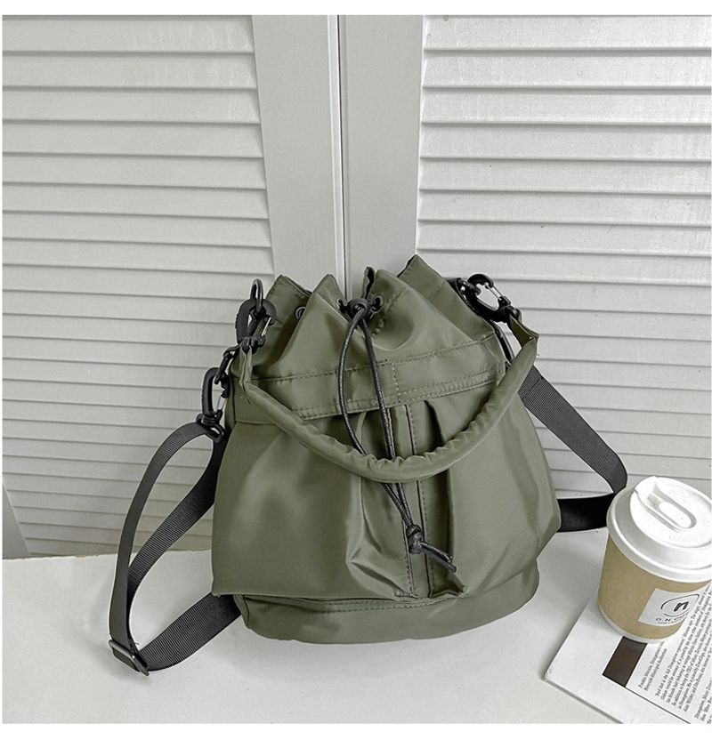 Lässige Schwimmtasche Große Kapazität Nylon Unterarm-Eimertasche Hochwertige tragbare Turntasche mit Kordelzug_voghion.com