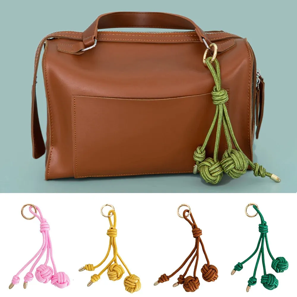 Handgemachter gestrickter Schlüsselanhänger für Frauen und Mädchen, gehäkelter Volleyball-Brieftaschenanhänger, Schlüsselanhänger, Handtaschenanhänger, Geschenk_voghion.com