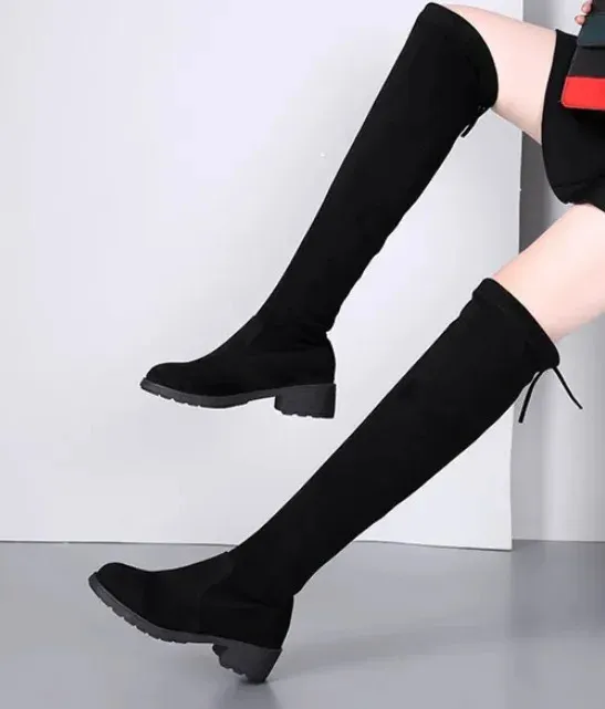 Scarpe da donna invernali nere sopra il ginocchio 2024 comode con lacci e tacchi alti, alla moda, stivali in pelle scamosciata calda con punta tonda y241111_voghion.com