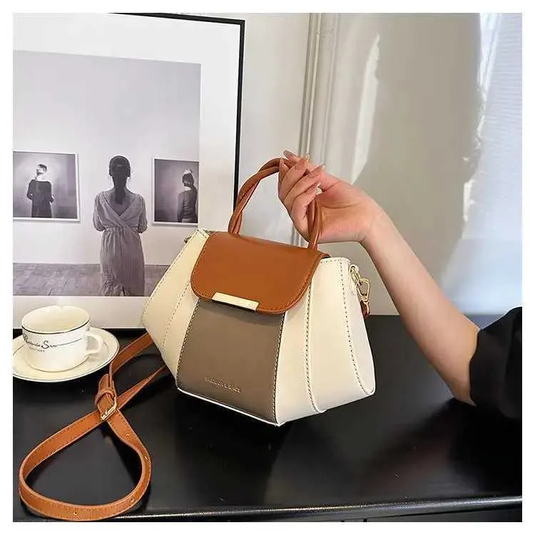 Explosions Contrast Color Portable Female Spring and Summer Niche Design Joker Small Bag Advanced Texture Shoulder_voghion.com