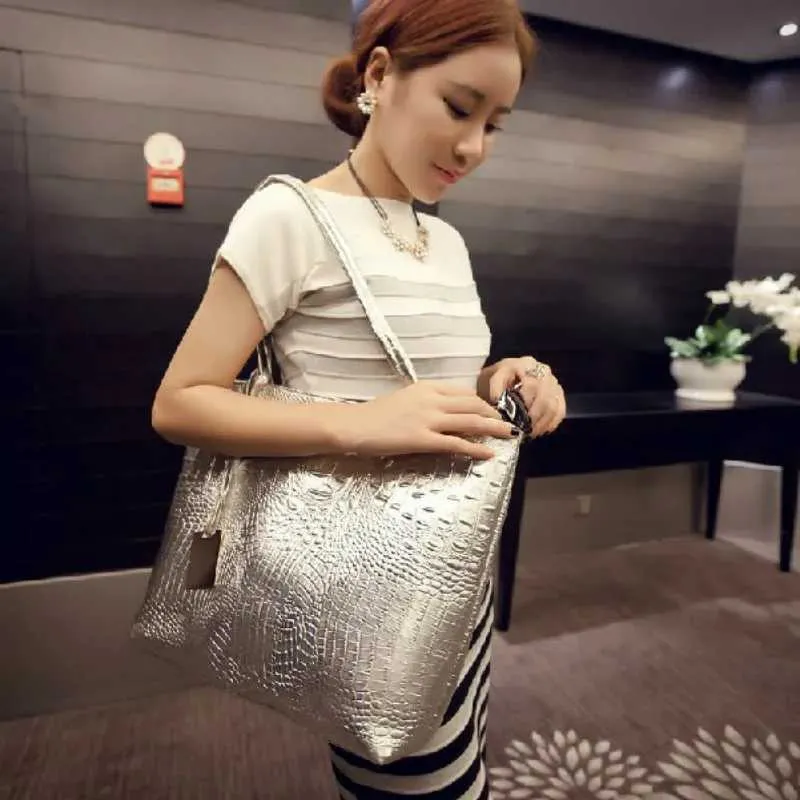 Elegant Large Tote Shoulder Handbag In Black Gold And Silver_voghion.com