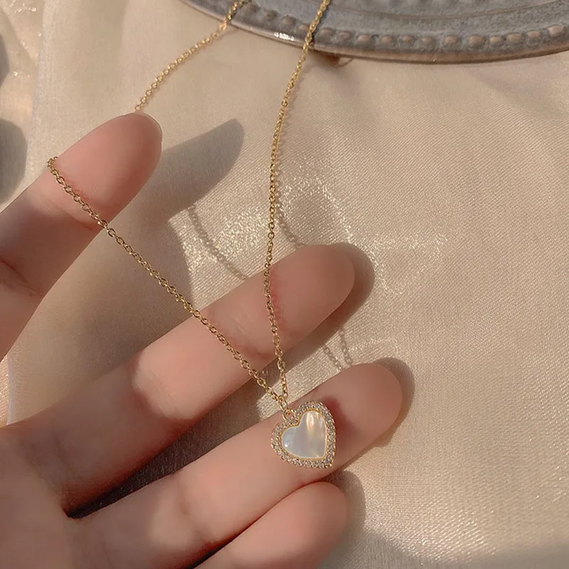 Collane con ciondolo Collana a forma di cuore color oro per donna Catene in acciaio inossidabile lucido estetico Coquette Choker Jewelry_voghion.com