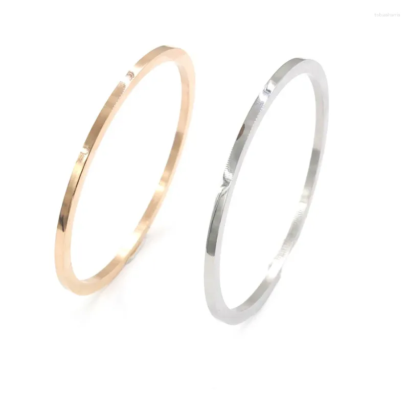 Bracciale in acciaio inossidabile Bracciale in metallo polsino 3 mm di spessore 65 mm Braccialetti lucidati all'ingrosso 10 pezzi_voghion.com