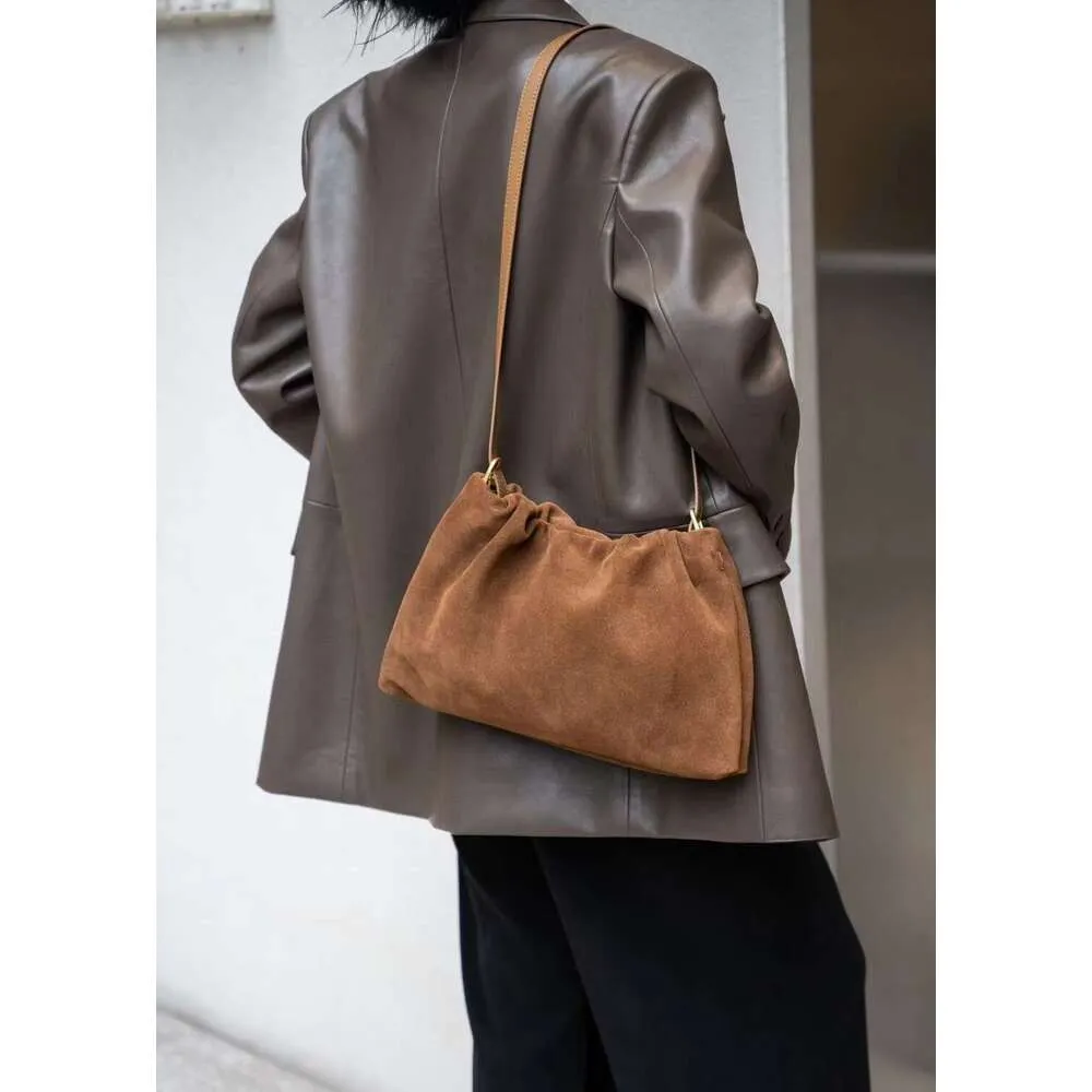 Borsa a tracolla da donna in pelle scamosciata opaca con 2 cinturini, in pelle di mucca scamosciata, stile coreano, con arricciature, color caffè kakhi_voghion.com