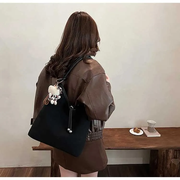 Sacs à main en daim tendance pour femmes, sacs à bandoulière solides de grande capacité, sacs à bandoulière décontractés pour femmes, polyvalents, doux, sous les bras_voghion.com