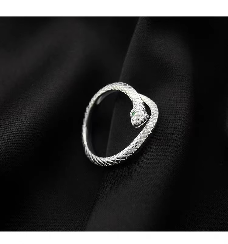 Little Spirit Snake Ring female niche design with a high-end personalized ring. The 2023 new silver plated tail ring is_voghion.com
