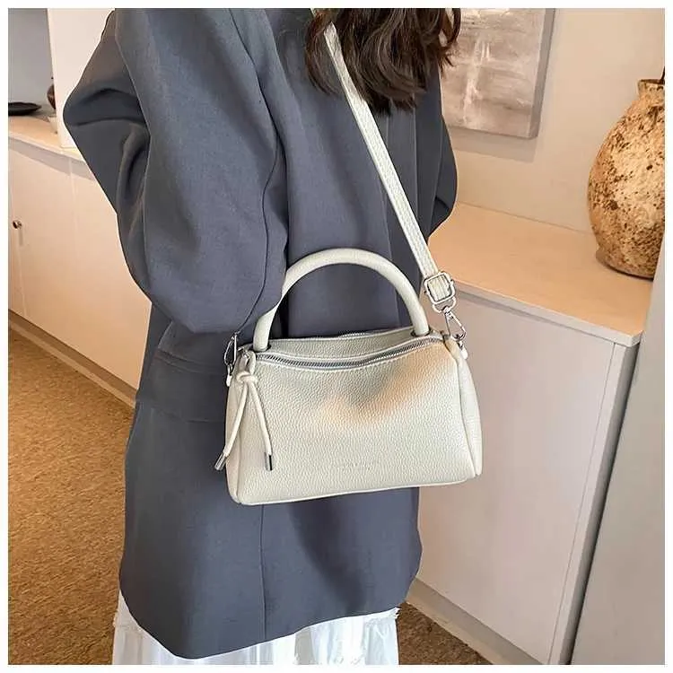 Textured Women Handbag Large Capacity Versatile Soft Shoulder Bag_voghion.com