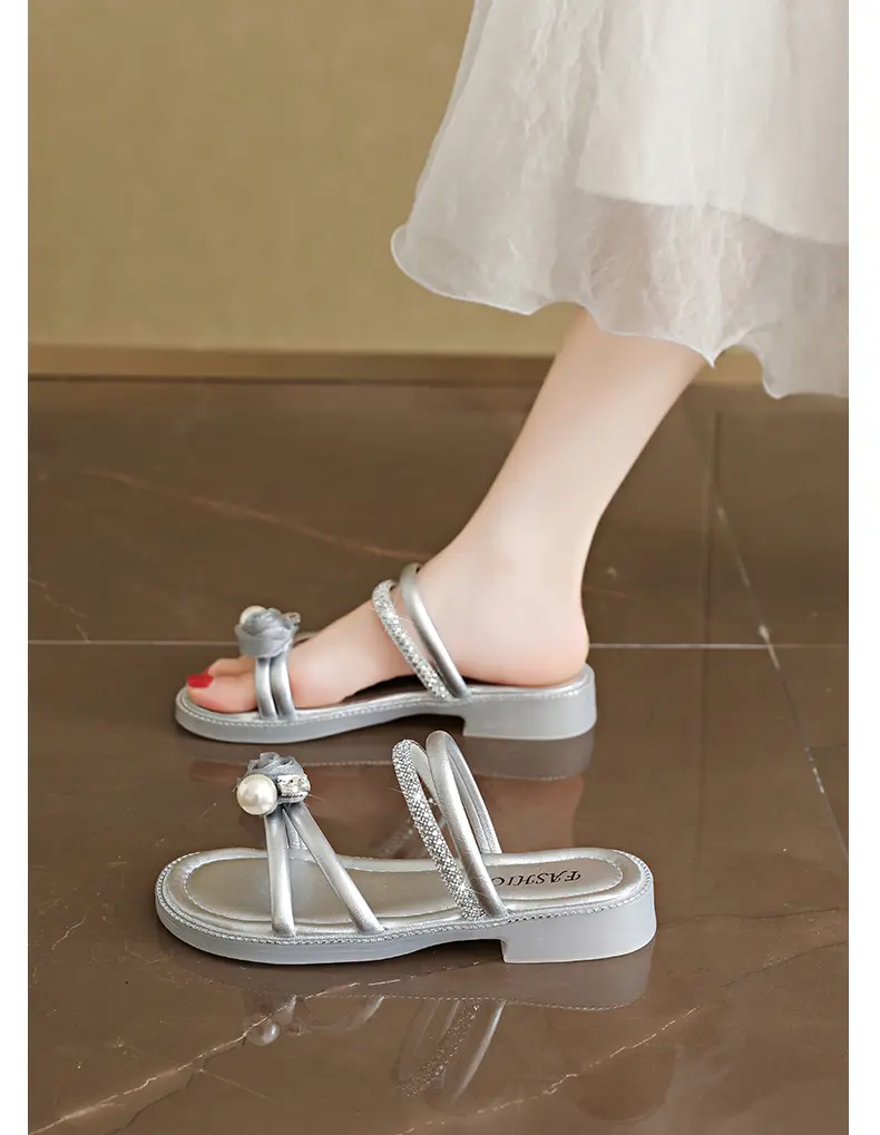 Elegant Women's Pearl Rhinestone Flat Sandals Low Block Heel Slide_voghion.com