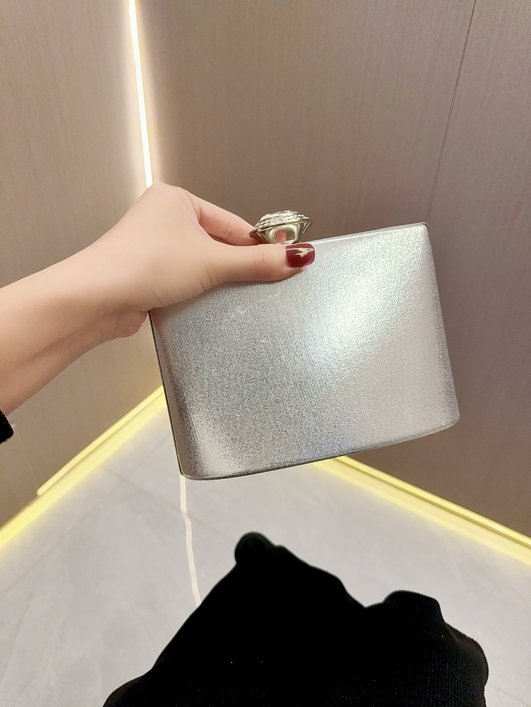 New Water Celebrity Style Dress Diamond Inlaid Handheld Banquet Women's Bag, Single Shoulder Diagonal Straddle Small Bag_voghion.com