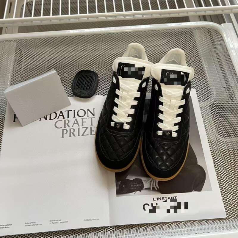 Scarpe da corsa con lacci e suola spessa in vera pelle Xiaoxiangfeng Diamond Grid Casual Sports con lacci e allenamento morale, versione alta_voghion.com