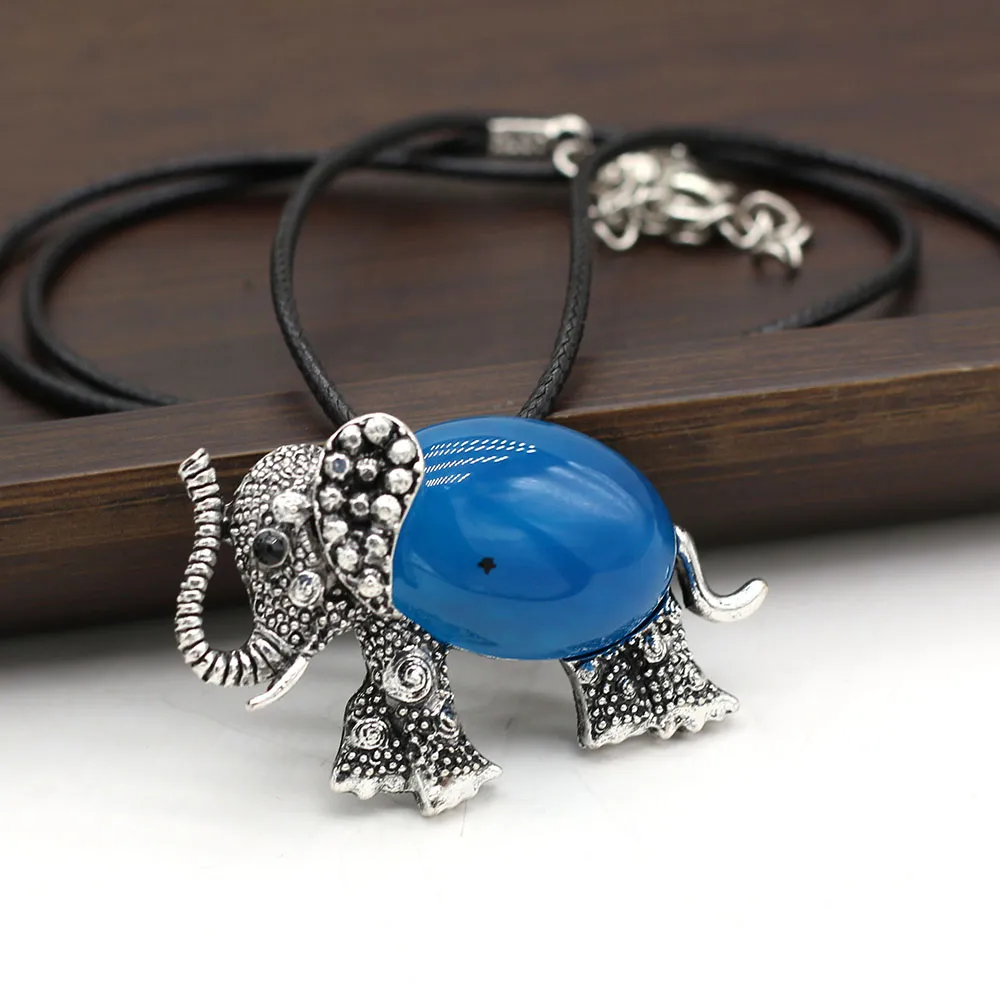Collana con ciondolo elefante vintage per donna con gemme_voghion.com