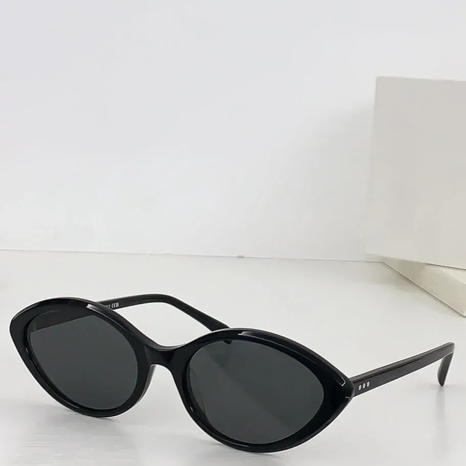 Occhiali da sole classici design donna per viso piccolo moda_voghion.com