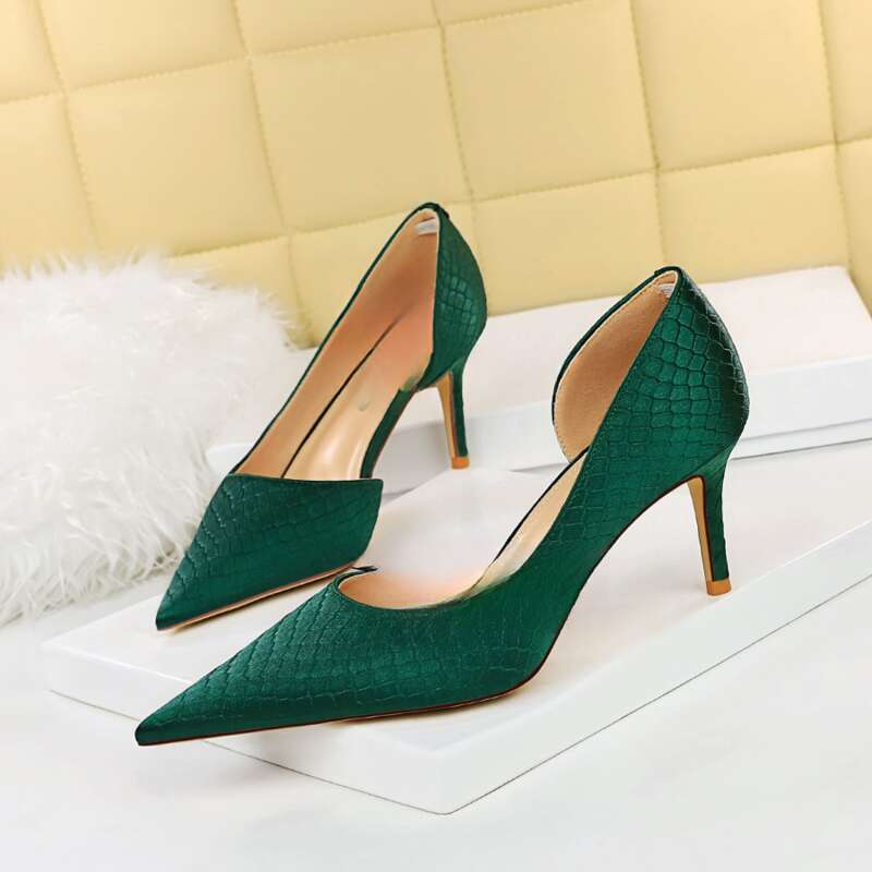 Innen und außen reines Leder spitzer Kopf Temperament Französisch feine High Heel Damenschuhe_voghion.com
