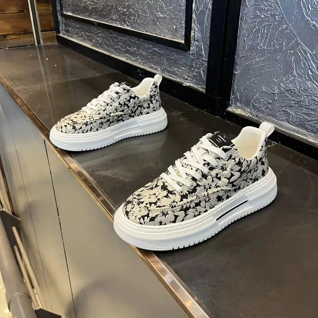 Leisure Mens with Spring/autumn Fabric Surface Breathable Versatile Flat Bottomed Non Slip Board Shoes Sports Mans Shoe_voghion.com