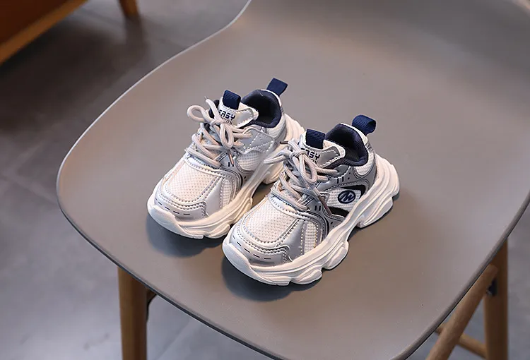2025 Neue Kleinkind-Sneaker für Jungen und Mädchen im Freien aus Mesh, leichte Kindersportschuhe, rutschfeste Kinder-Turnschuhe_voghion.com