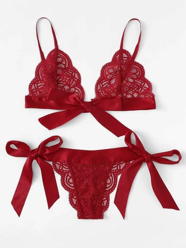 2024 New Style Zweiteiliger Cut-Out-Bikini Mode Sexy Spitzen-Krawatten-Dreipunkt-Dessous_voghion.com