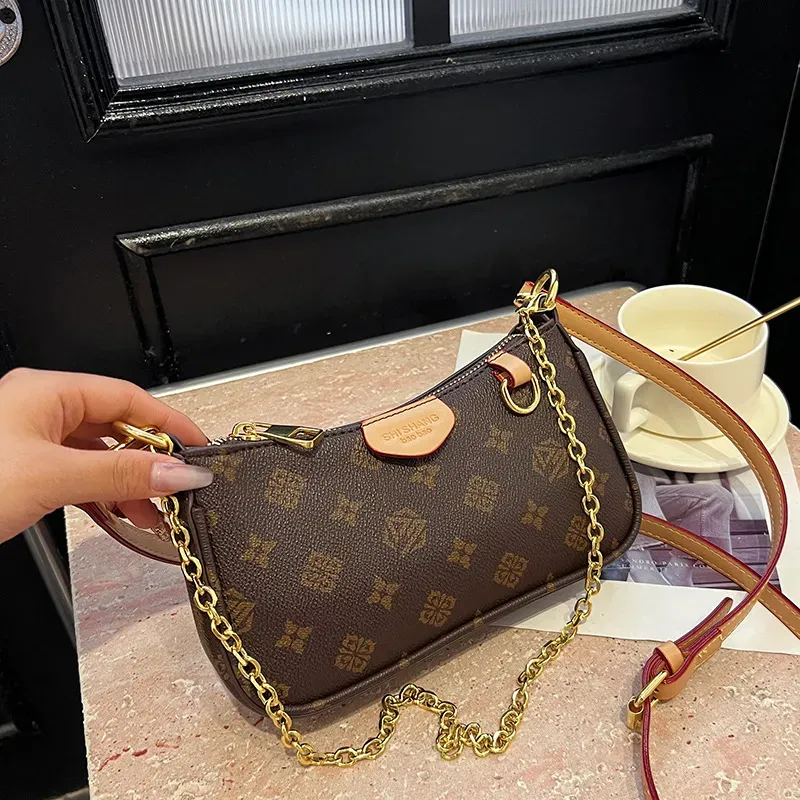 Shoulder Crossbody Bag Brown Leather Classic Chain Evening Bag_voghion.com