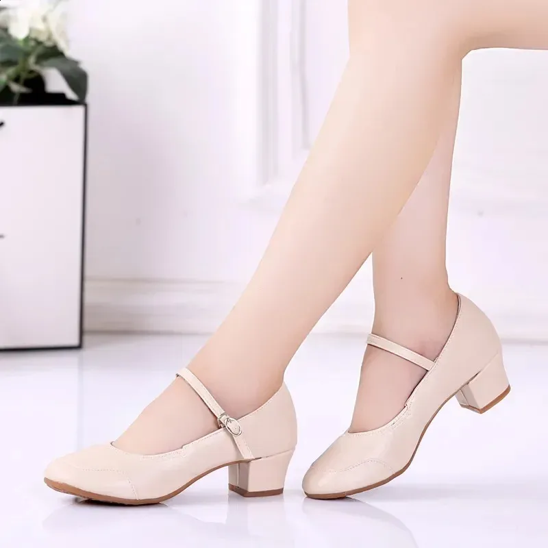 Sapatos Femininas Fashion Sweet Gold Weight Ballet High Heels Dames Klassieke Sier Ronde Neus Dansschoenen A175 241015_voghion.com