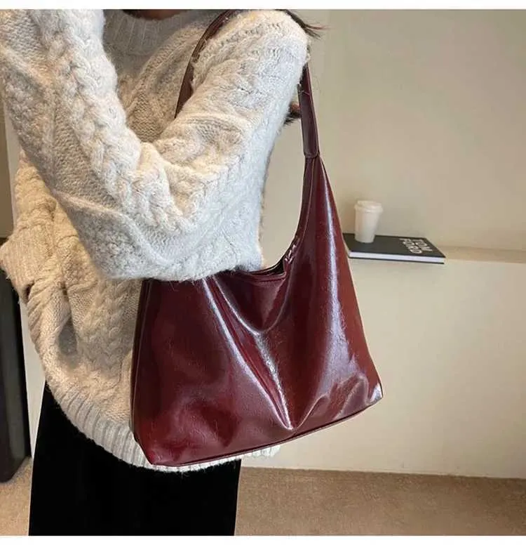 Borsa rossa di grande capacità per le donne 2024 Nuova trama retrò Borsa a tracolla singola Moda Versatile Casual Donna_voghion.com