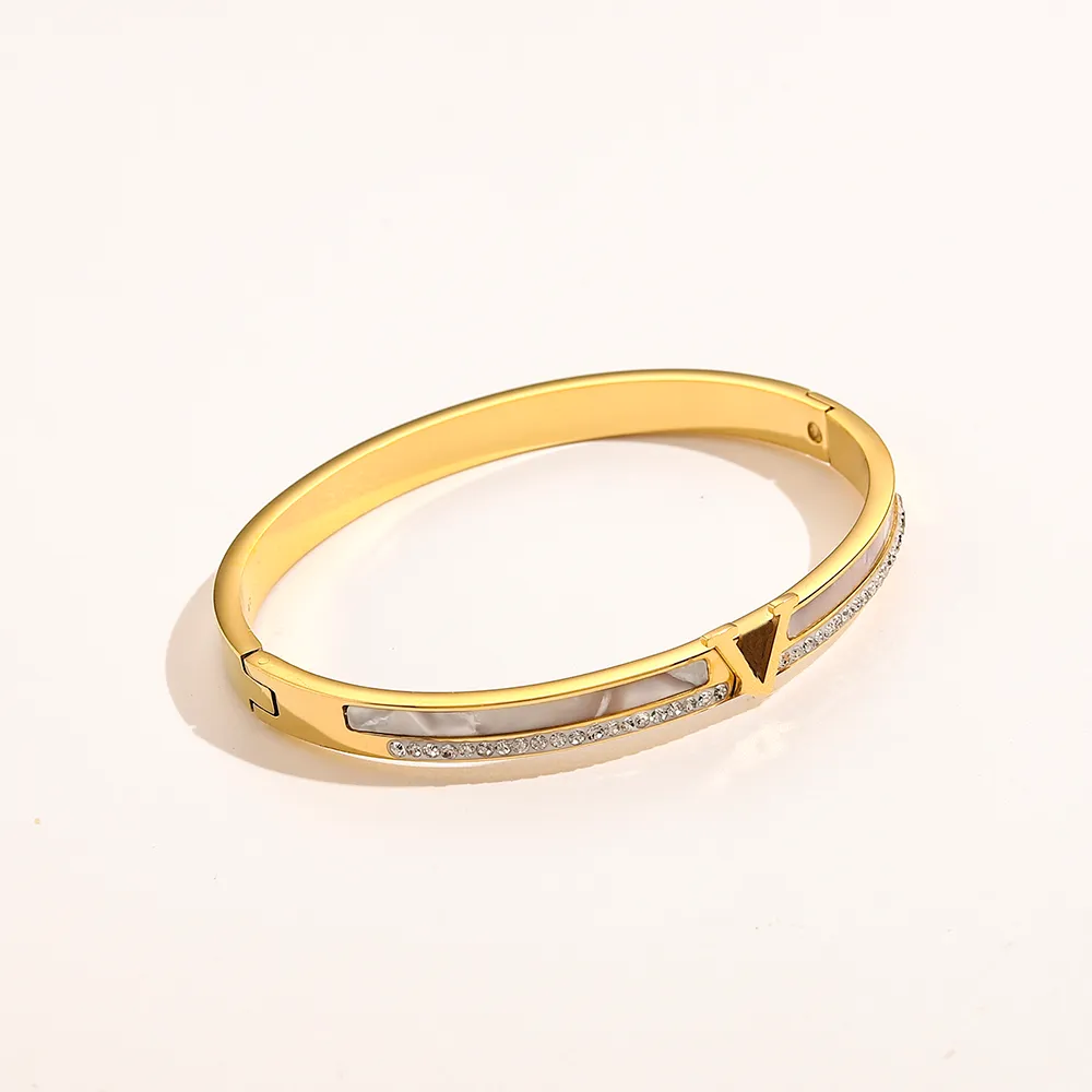 Moodne stiilis brändi tähtedega käevõrud naistele kristallkäevõru disainerehted kullatud roostevabast terasest pulmaarmastajad_voghion.com