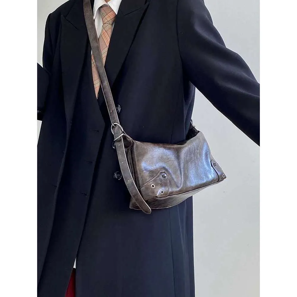 Pu Leder Retro Damen Unterarm Cool Y2k Mädchen Vintage Kleine Schultertaschen Einfache weibliche Umhängetasche Handtaschen Geldbörse_voghion.com