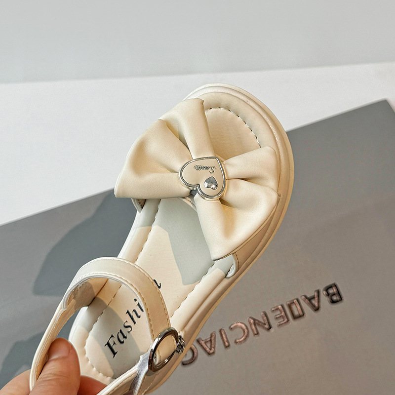 Sandalias con lazo de viento pequeñas y fragantes, versátiles, novedad de verano, zapatos de playa para niña pequeña, 2024_voghion.com