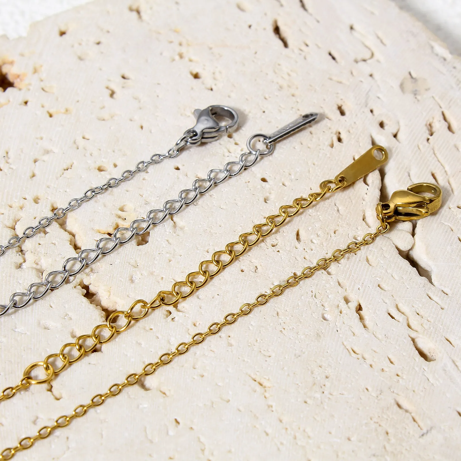 Chaînes 1PC Collier Cage En Cristal En Acier Inoxydable Chaîne En Métal Pierre Collecter Support De Filet Collier Réglable Pour Bijoux De Bricolage_voghion.com