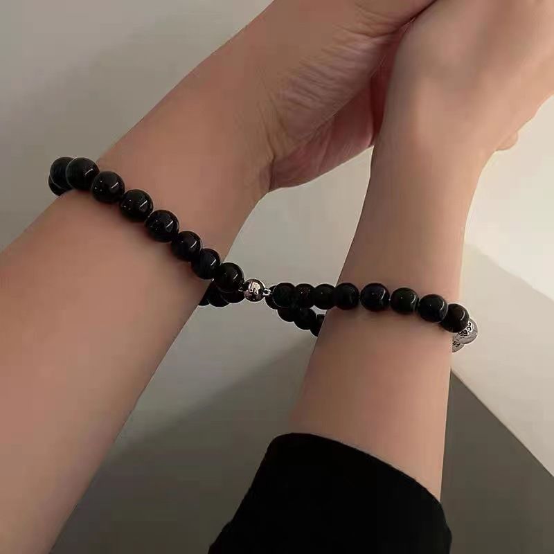 Coppia di braccialetti magnetici in ossidiana per coppie, design di nicchia, temperamento semplice, gioielli per le mani di fidanzate e studentesse, donna_voghion.com