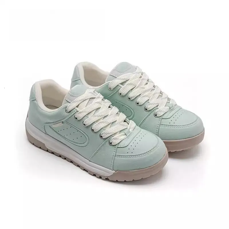 Versatile Running Shoes For Women Trendy Mint Skateboarding Style_voghion.com