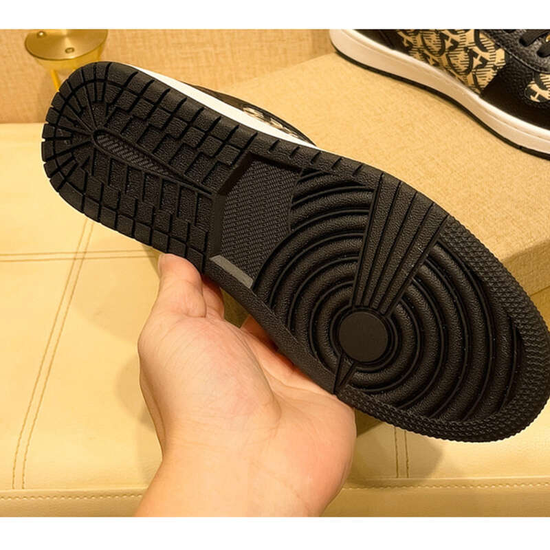 Genuine Leather Rubber Sole Men's Board Casual Shoes Main Promotional Models 39-44 Yards_voghion.com