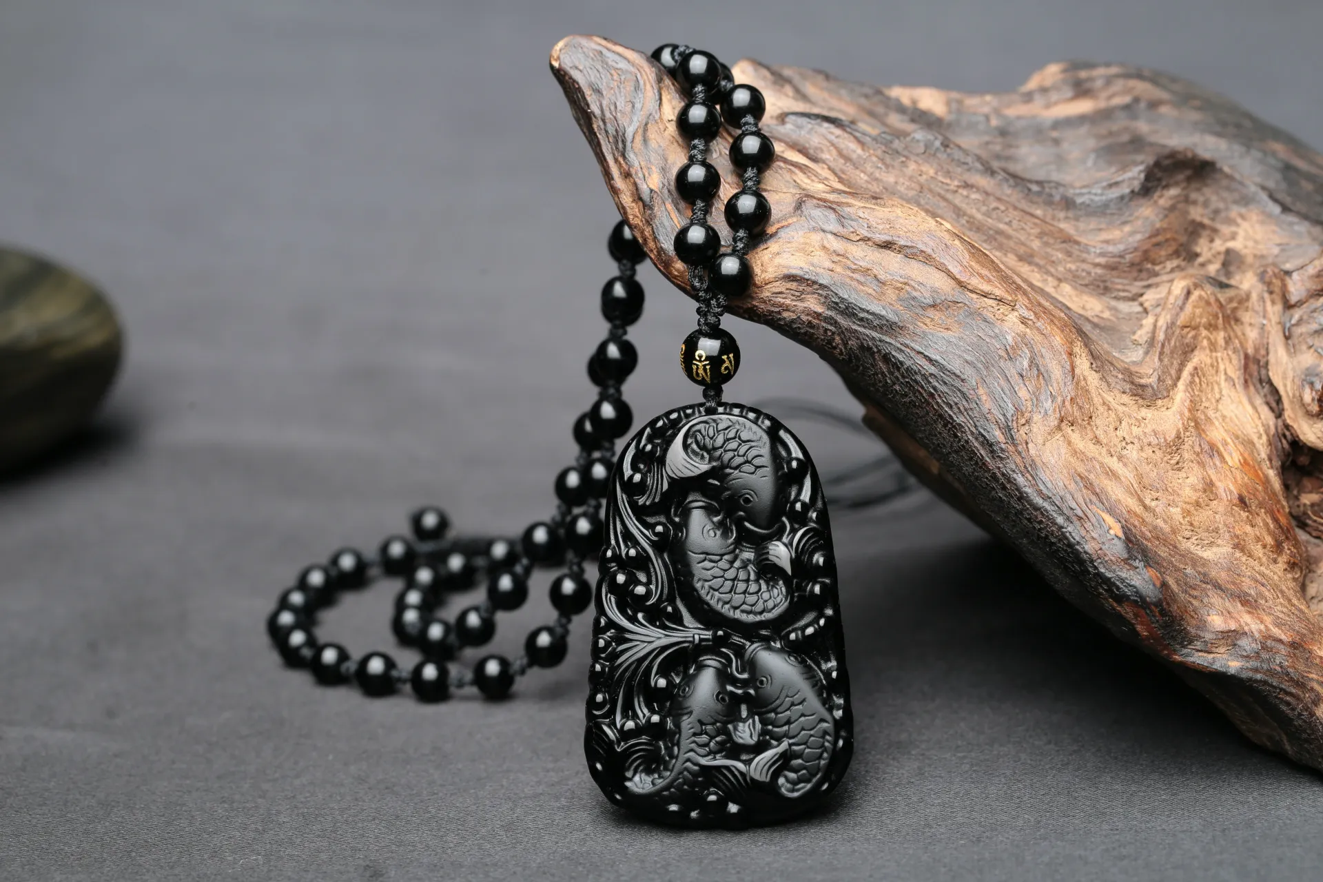 Obsidian Carp Pendant Necklace Natural Matte Stone Jewelry_voghion.com