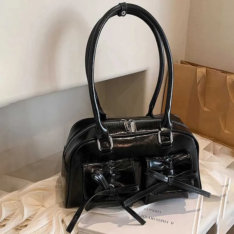 Süße Unterarmtaschen im Fliege-Design für Frauen und Mädchen, lässige Y2K-Mode-Handtaschen aus Pu-Leder, Schultertasche Ba241211_voghion.com