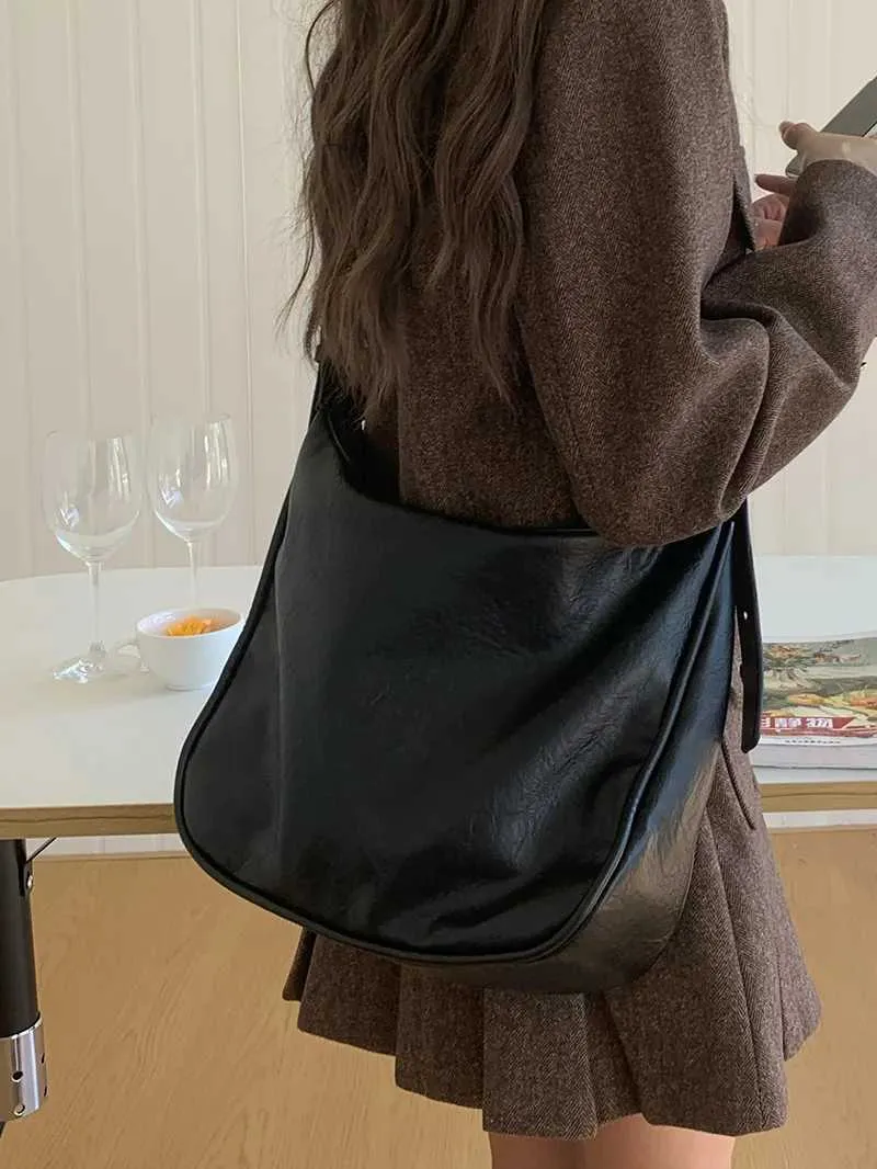 Modieuze pu leren schoudertas en crossbody tas voor dames_voghion.com