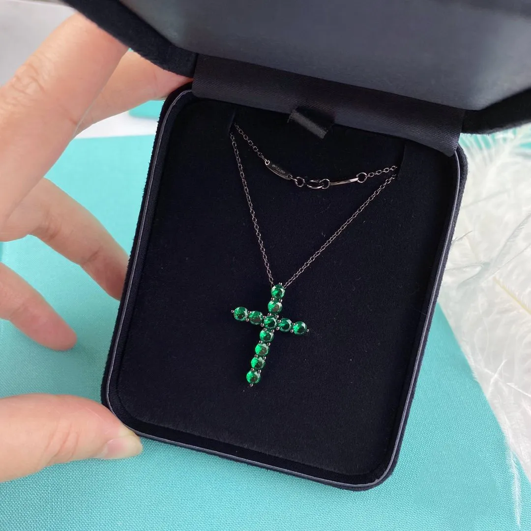 Collier tendance en forme de croix avec gros diamants pour anniversaire, polyvalent, à porter au quotidien, en laiton, bijoux de fête tendance_voghion.com