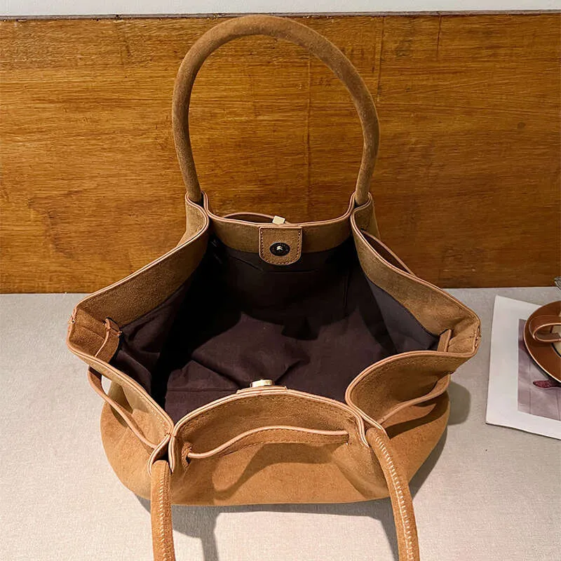 2024 neue Wildleder Leder Unterarm Schulter Für Frauen Mode Große Kapazität Handtasche Design Hochzeit Pendler Crossbody Tote_voghion.com