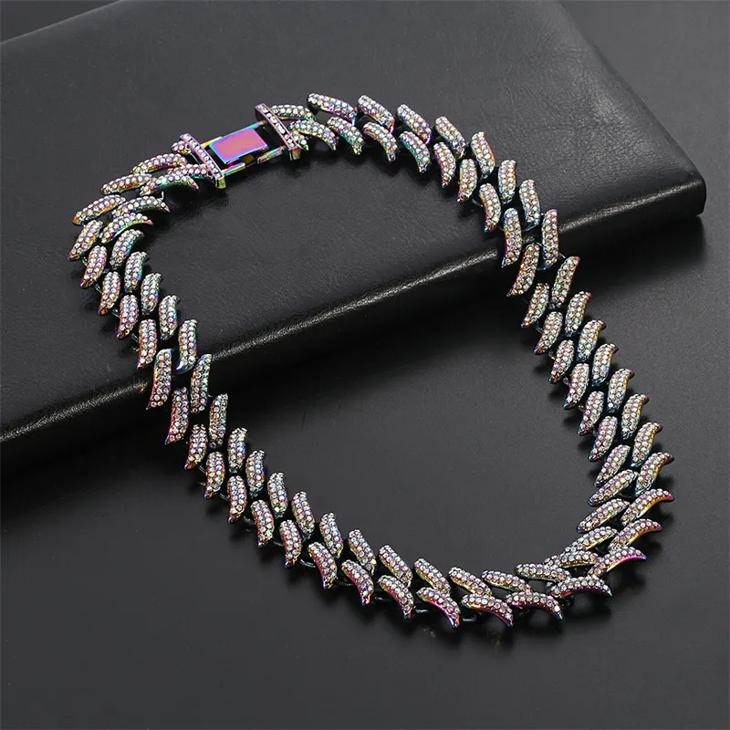 Collier chaîne cubaine Hip Hop pour hommes et femmes, avec strass, breloque rock, couleur or et argent, ras du cou_voghion.com