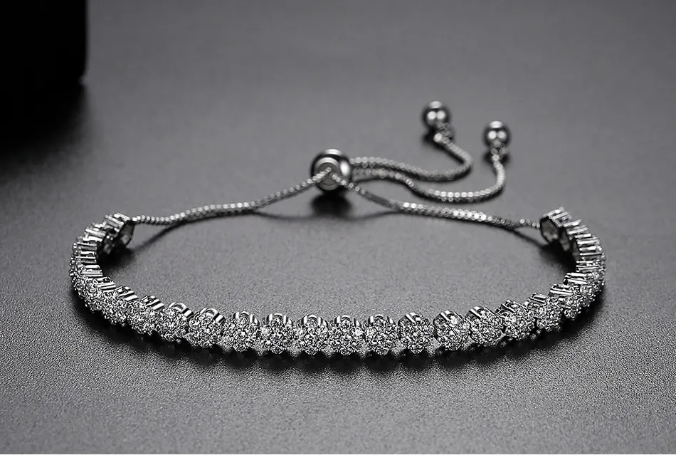 Designer Voller Diamant Blume Armband für Frauen Messing AAA Zirkon Pull Einstellbar Party Täglichen Weddi Schmuck Kostenloser_voghion.com