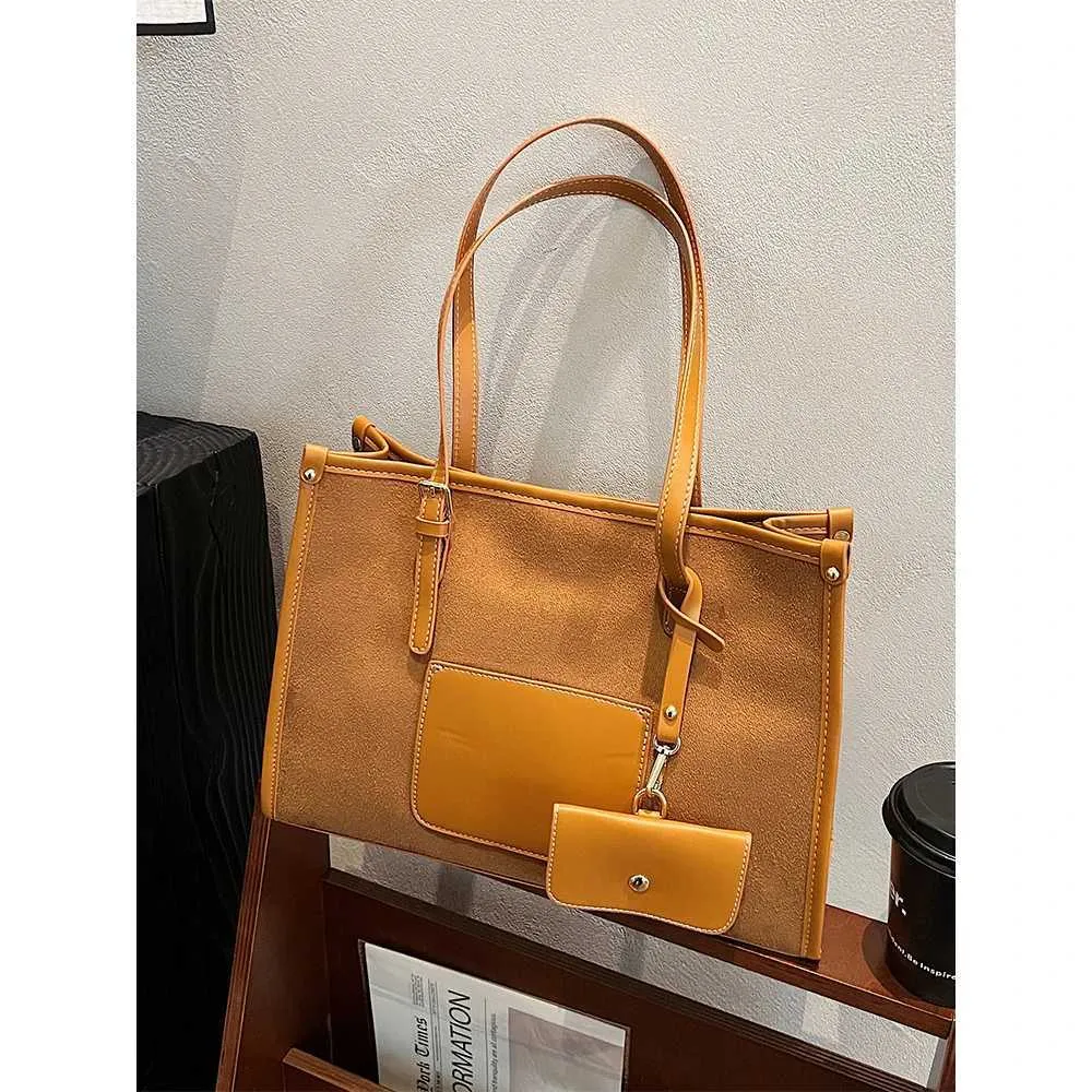 Large Capacity Women Suede Solid Soft Satchels Shoulder Bag Female Casual Versatile Commuting Square Handbags_voghion.com
