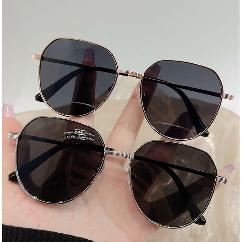 2025 New Internet Reddit Polarized Women's High-End Look, Small Face, UV Protection, High-End Driving Sunglasses_voghion.com