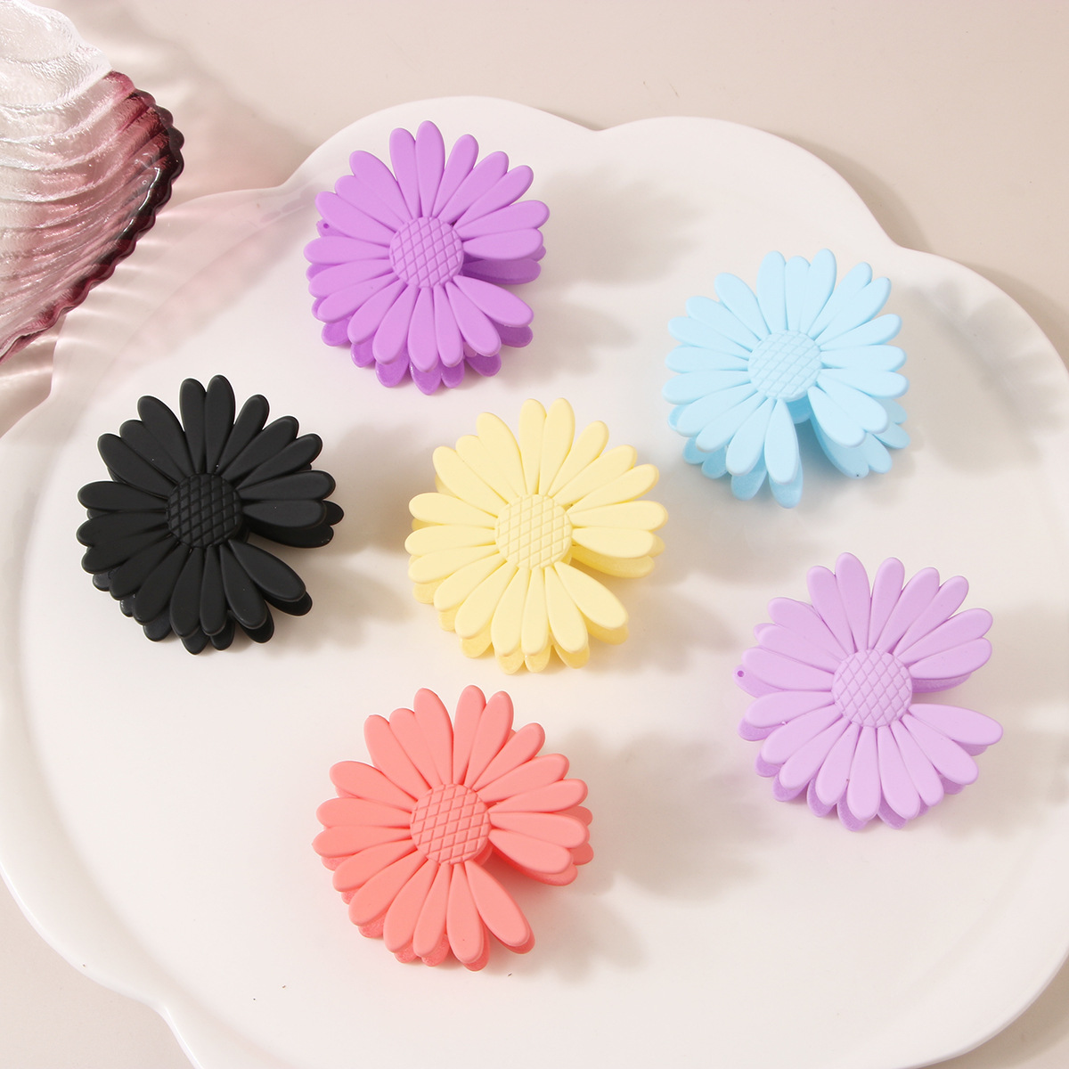 Accessoires pour cheveux pour femmes, version de petite pince à cheveux givrée en pétales de marguerite, pince à cheveux polyvalente pour femme, pince à cheveux à l'arrière de la tête, pince requin, accessoires pour cheveux_voghion.com